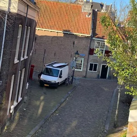 Galerie Petit Delfshaven Apartment